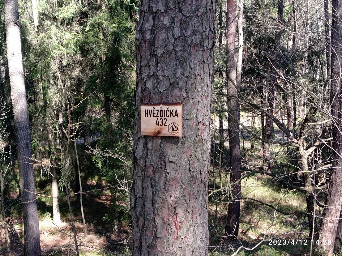 Hvězdička (432&nbsp;m)