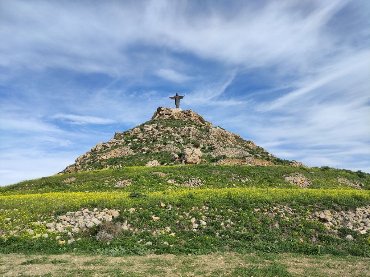 Tas Salvatur Hill (86&nbsp;m)